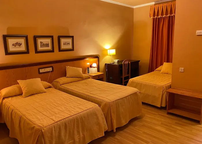 Hotel Don Juan Navalvillar de Pela